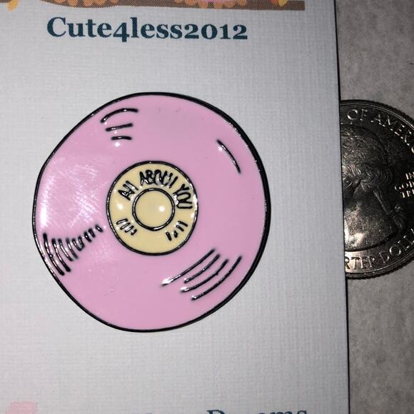 Pink Record Pin Brooch - Picture 1 of 3